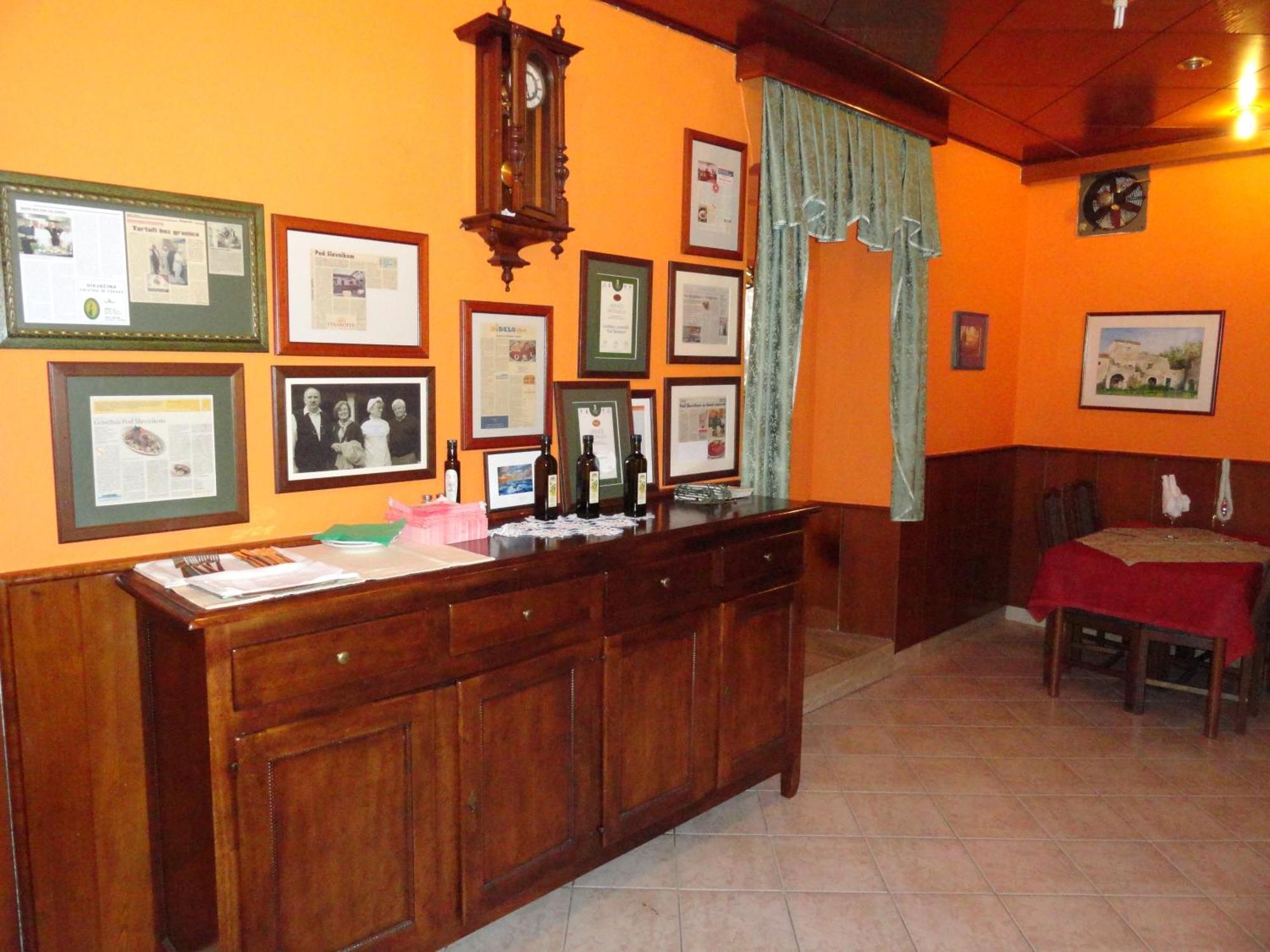 Guest House Pod Slavnikom Podgorje  المظهر الخارجي الصورة